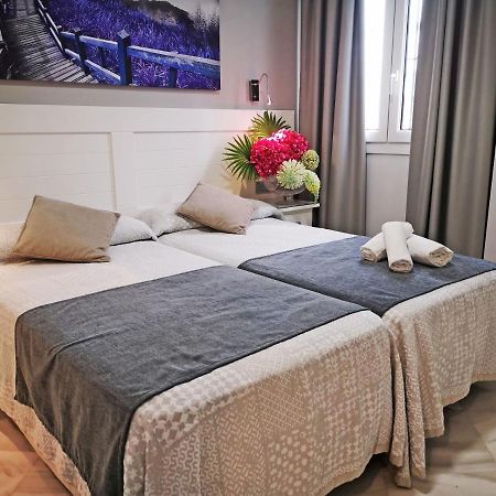 Hostal Bodega Конил-де-ла-Фронтера Екстериор снимка