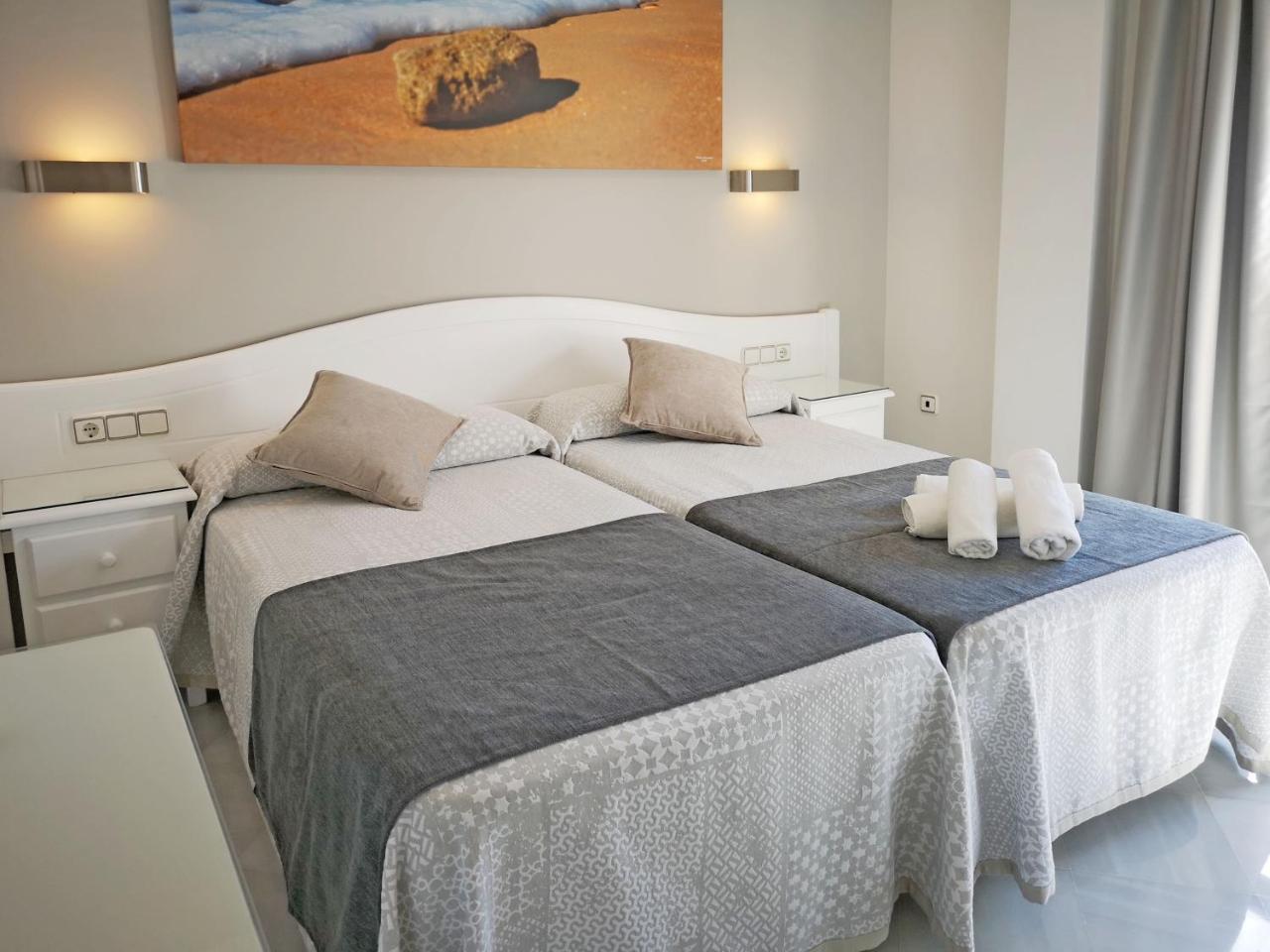 Hostal Bodega Конил-де-ла-Фронтера Екстериор снимка