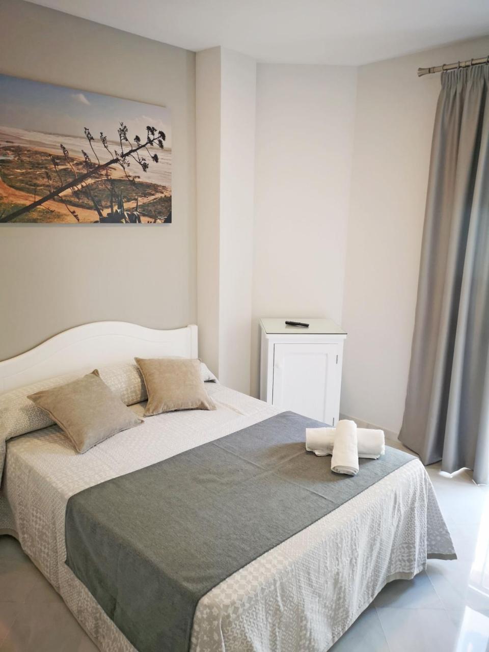 Hostal Bodega Конил-де-ла-Фронтера Екстериор снимка