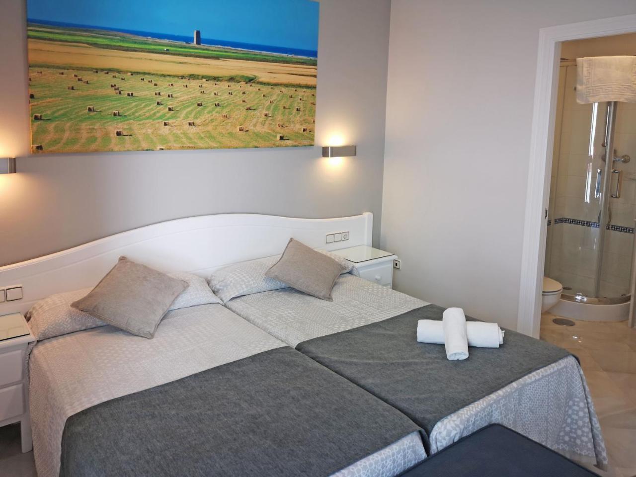 Hostal Bodega Конил-де-ла-Фронтера Екстериор снимка